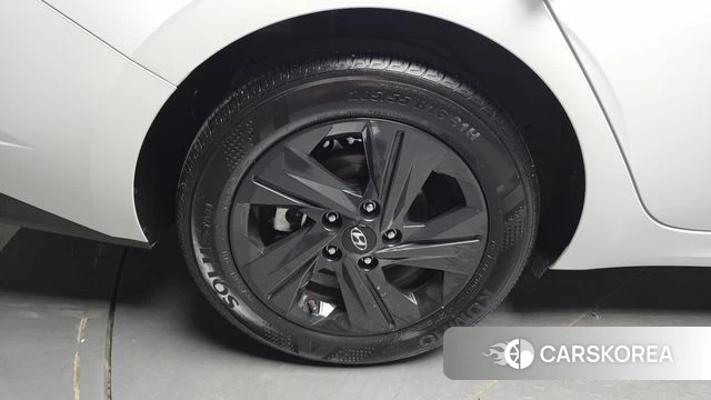 Hyundai Avante Hybrid (CN7) id 4640813 из Кореи 25