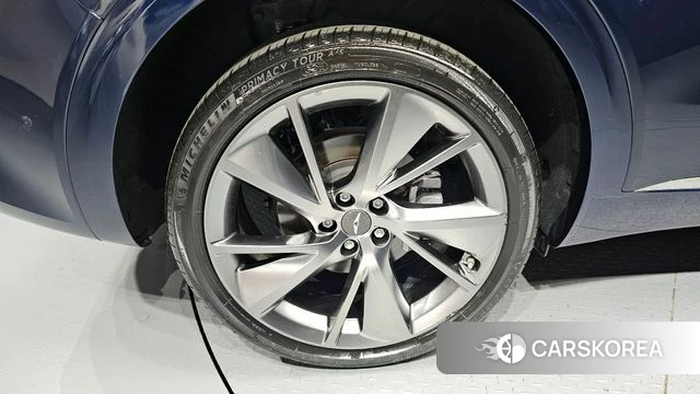 Genesis GV70 id 4202504 из Кореи 27