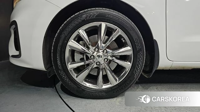 Kia The New Carnival id 3924976 из Кореи 15