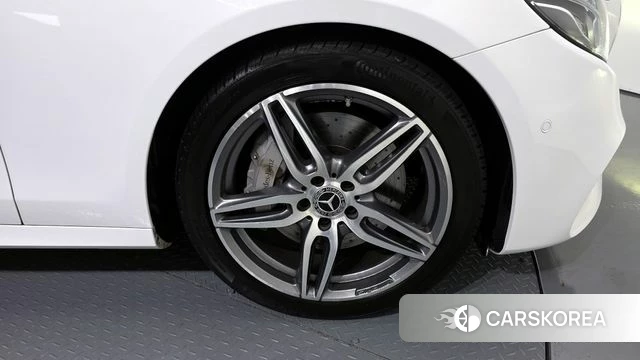 Mercedes-Benz E-Class W213 id 3853556 из Кореи 15
