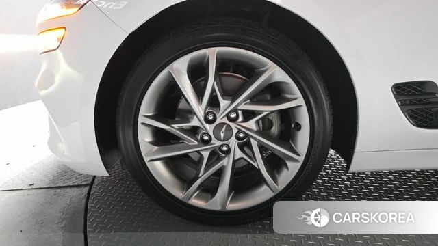Genesis The New G70 id 4708040 из Кореи 36