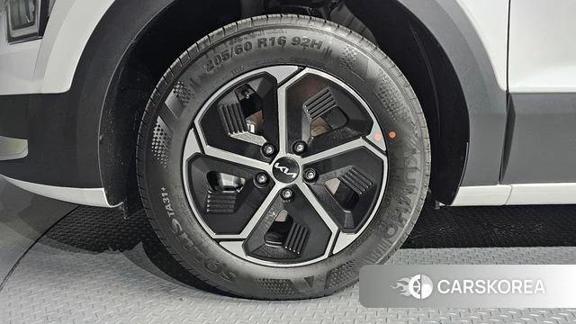 Kia Di Ol Nu Niro id 4248092 из Кореи 25