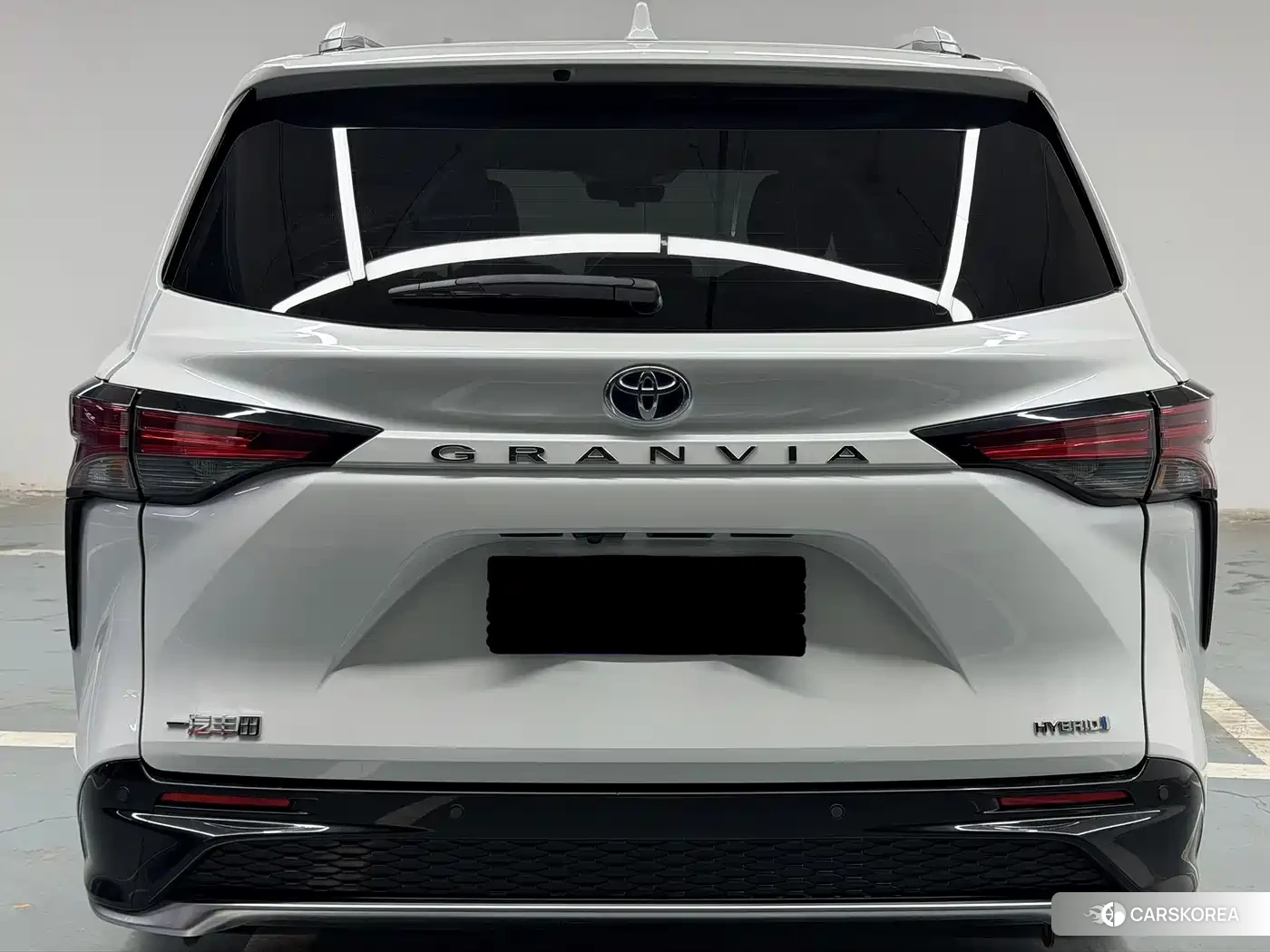 Toyota Granvia 2024 Белый из Китая, фото 5
