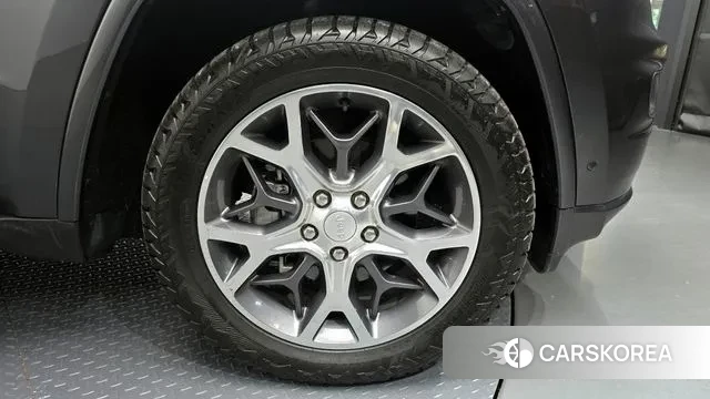 Jeep Grand Cherokee id 3494362 из Кореи 15