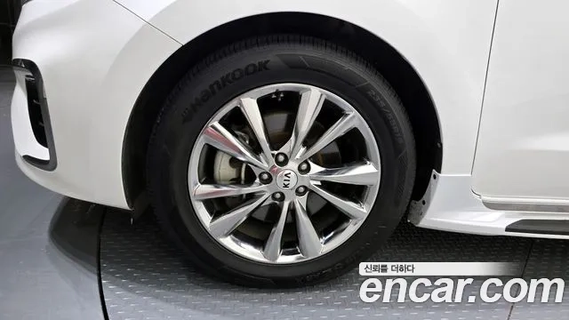 Kia The New Carnival id 2876603 из Кореи 15