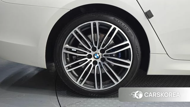 BMW 5 Series (G30) id 4751047 из Кореи 27