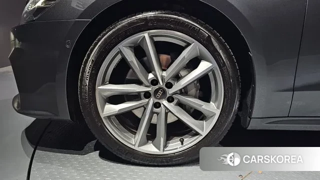 Audi A7 (4K) id 3329671 из Кореи 15