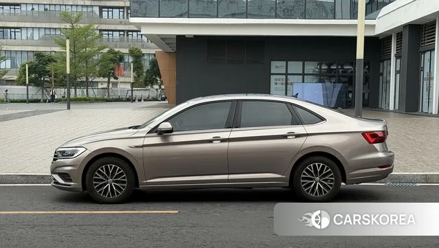 Volkswagen Sagitar id 4261944 из Китая 11