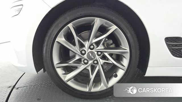 Genesis The New G70 id 4344360 из Кореи 30