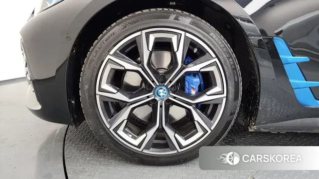 BMW i4 id 3600326 из Кореи 15