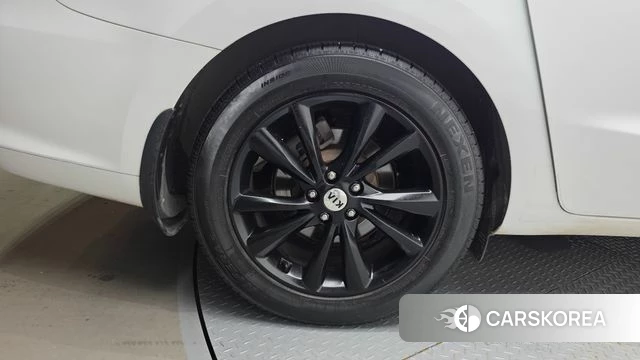 Kia The New Carnival id 4371387 из Кореи 15