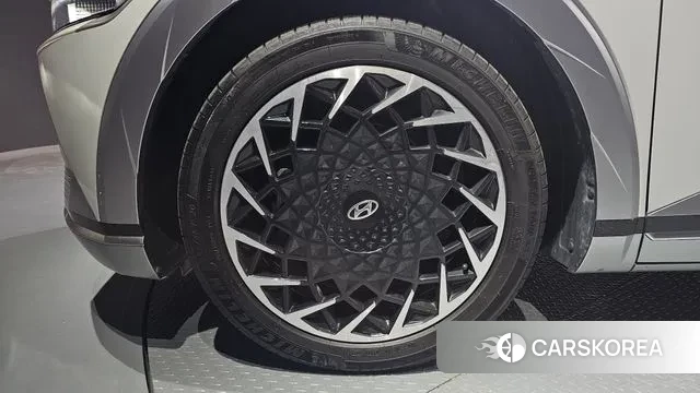 Hyundai Ionic 5 id 3268828 из Кореи 15