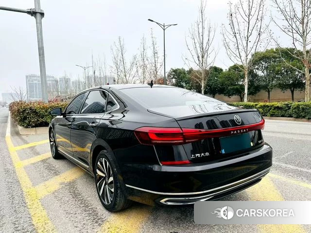 Volkswagen Passat 2023 Черный из Китая, фото 5