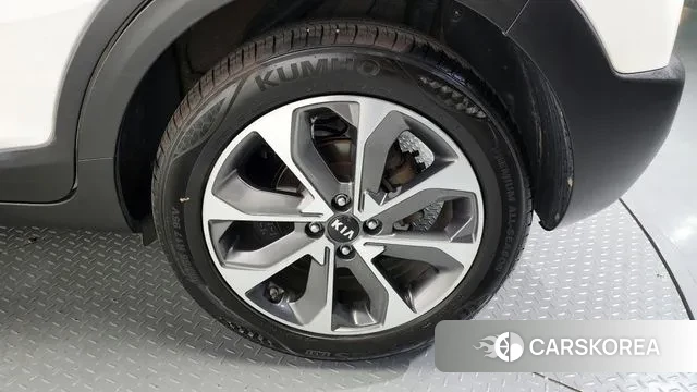 Kia Stonic id 2995617 из Кореи 15