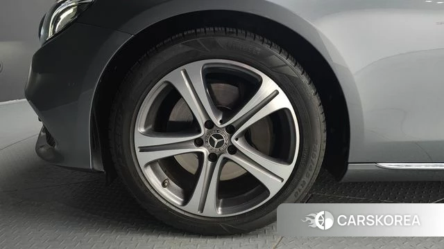 Mercedes-Benz E-Class W213 id 3886072 из Кореи 15
