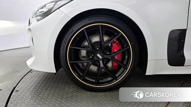 Kia Stinger id 2990879 из Кореи 15