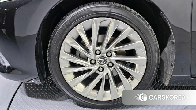 Lexus ES300h 7th generation id 3905618 из Кореи 15