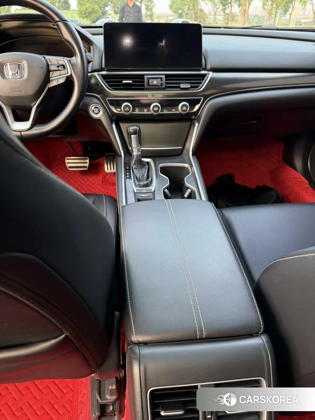 Honda Accord id 4365898 из Китая 9