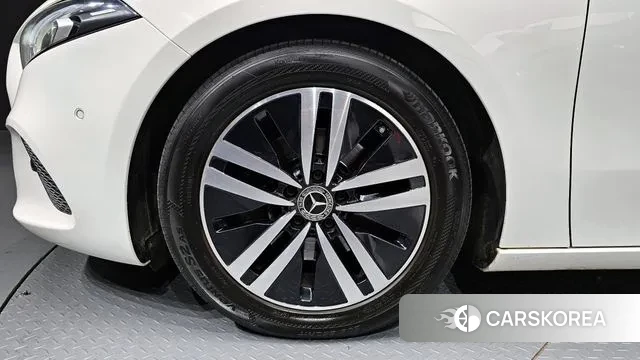 Mercedes-Benz A-Class W177 id 3587153 из Кореи 15