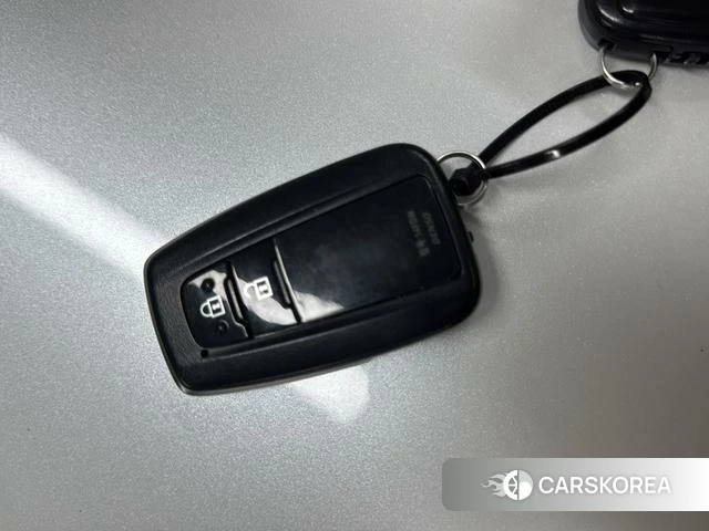 Toyota C-HR id 4277350 из Китая 15
