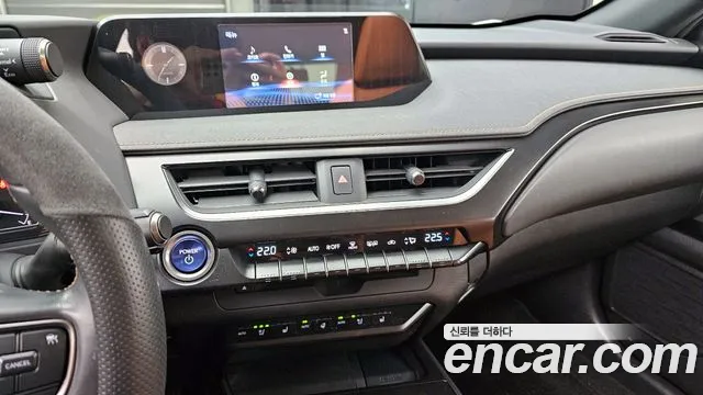 Lexus UX250h id 2701531 из Кореи 15