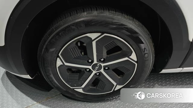 Kia Di Ol Nu Niro id 4480910 из Кореи 15