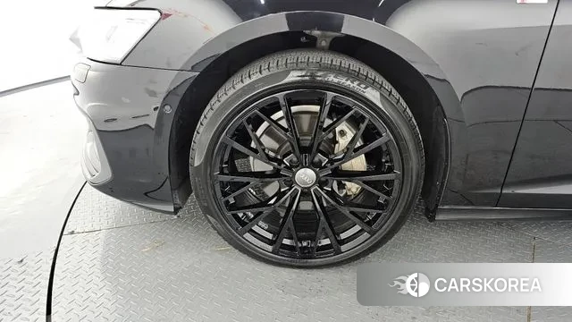 Audi A6 (C8) id 3122890 из Кореи 15