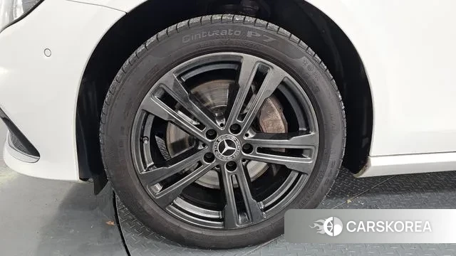 Mercedes-Benz E-Class W213 id 3597553 из Кореи 15