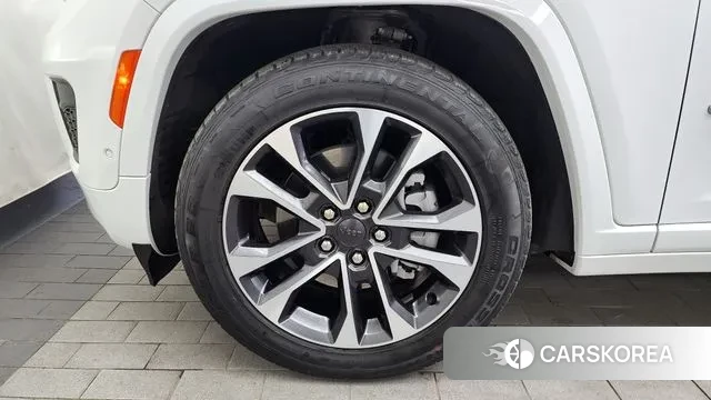 Jeep Grand Cherokee (WL) id 3721117 из Кореи 15