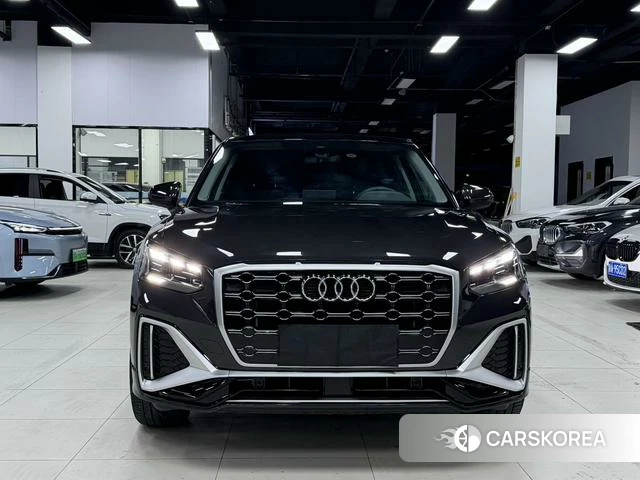 Audi Q2L id 4263298 из Китая 18