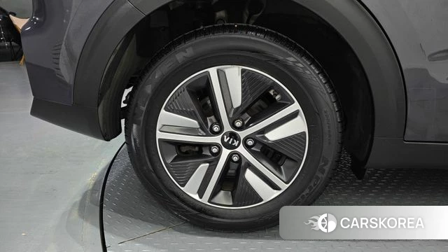 Kia The New Niro id 3899348 из Кореи 15