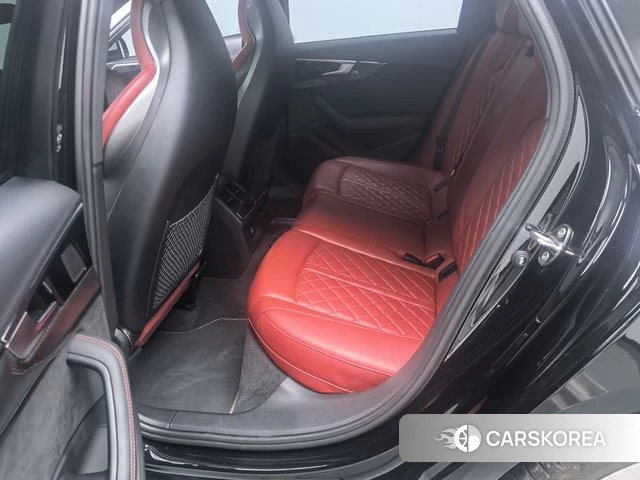 Audi S4 2023 Черный из Китая, фото 5