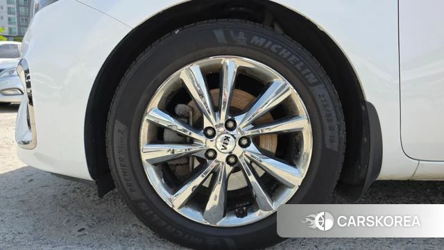 Kia The New Carnival id 4345633 из Кореи 27