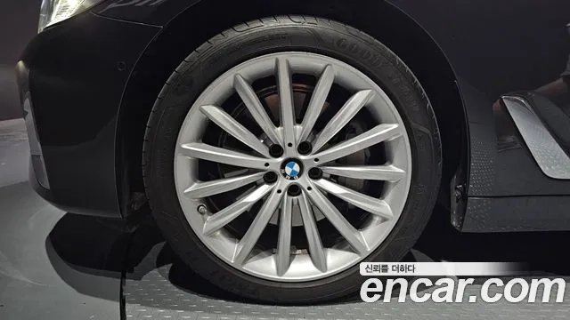 BMW 5 Series (G30) id 2954143 из Кореи 15