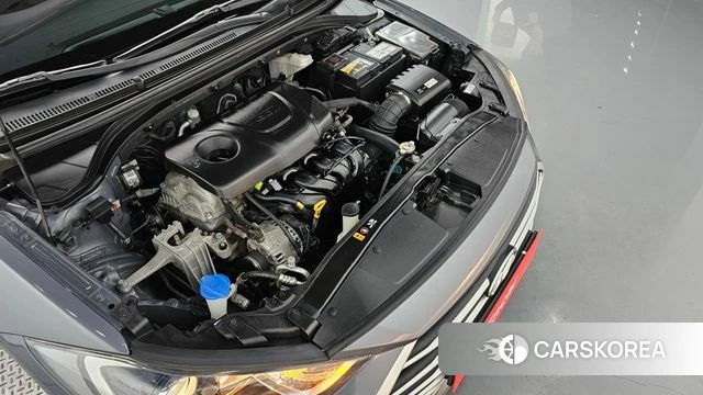 Hyundai Avante AD id 4520666 из Кореи 28