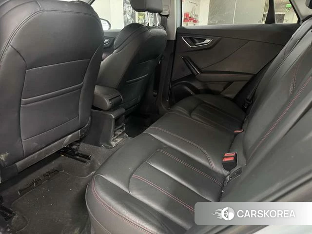 Audi Q2L id 4260389 из Китая 8