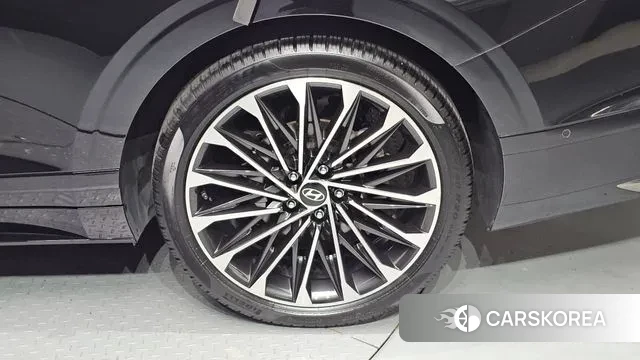 Hyundai Grandeur (GN7) id 3596750 из Кореи 15