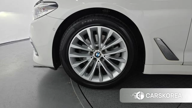 BMW 5 Series (G30) id 4371587 из Кореи 15