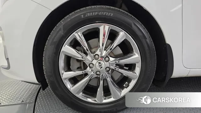 Kia The New Carnival id 3593240 из Кореи 15