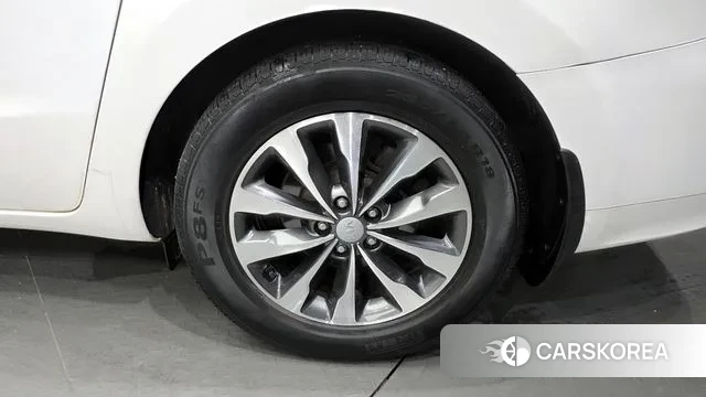 Kia All New Carnival id 3096274 из Кореи 15