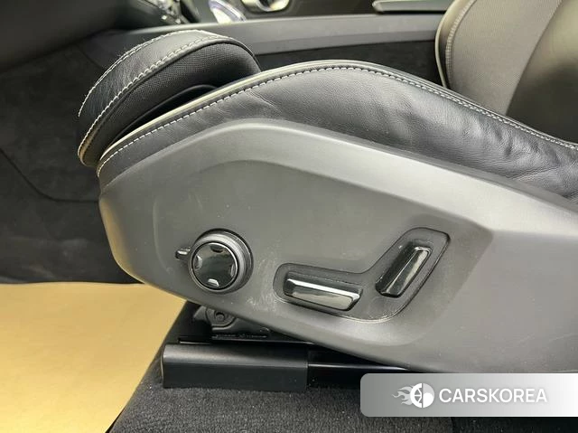 Volvo XC60 id 4208140 из Китая 26