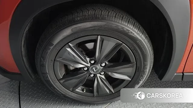 Lexus UX250h id 3292036 из Кореи 15