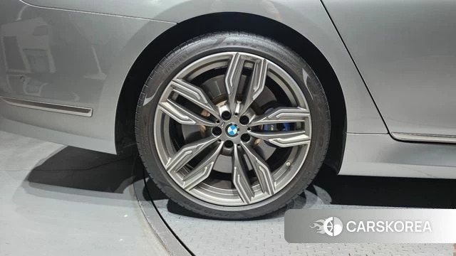 BMW 7 Series (G11) id 4930285 из Кореи 33