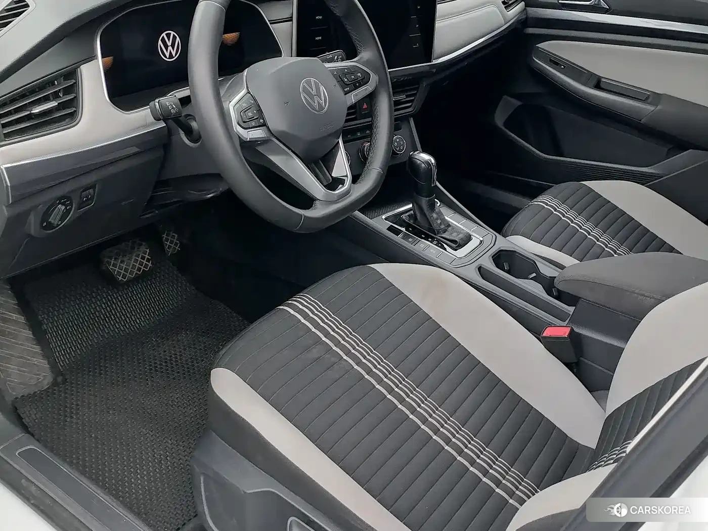 Volkswagen Bora 2024 Белый из Китая, фото 5