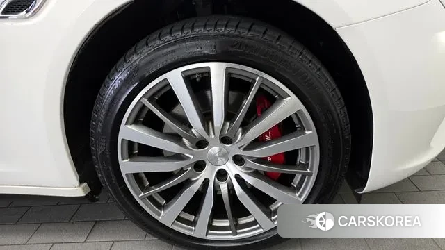 Maserati Quattroporte id 3226708 из Кореи 15