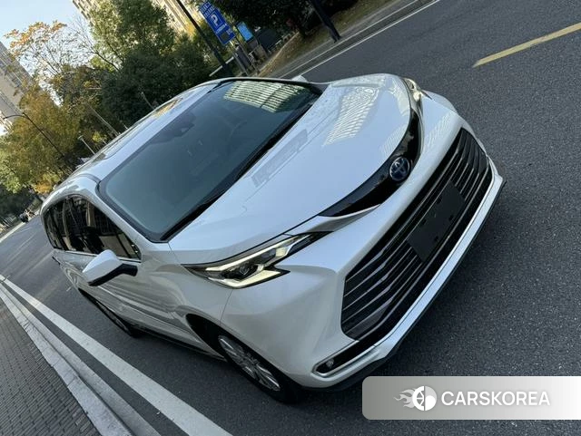 Toyota Saina id 4260666 из Китая 16