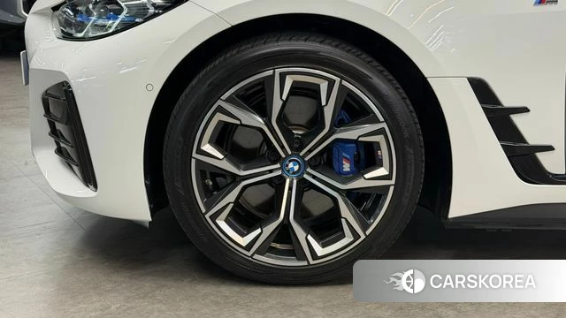 BMW i4 id 4381393 из Кореи 15