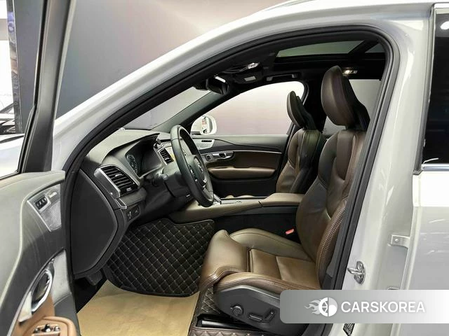 Volvo XC90 2022 Белый из Китая, фото 5