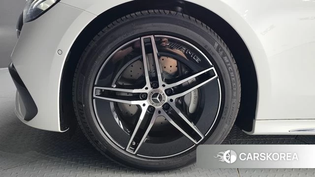 Mercedes-Benz E-Class W214 id 4791778 из Кореи 33