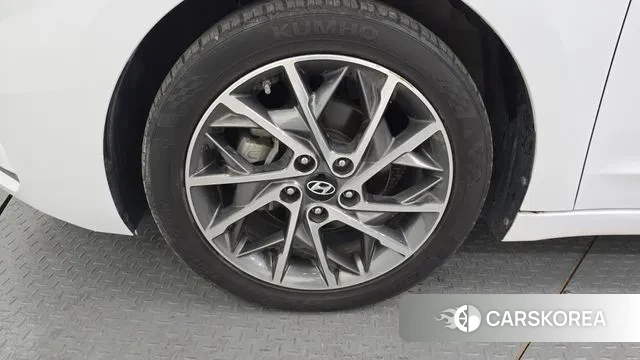 Hyundai The New Avante AD id 3563160 из Кореи 15